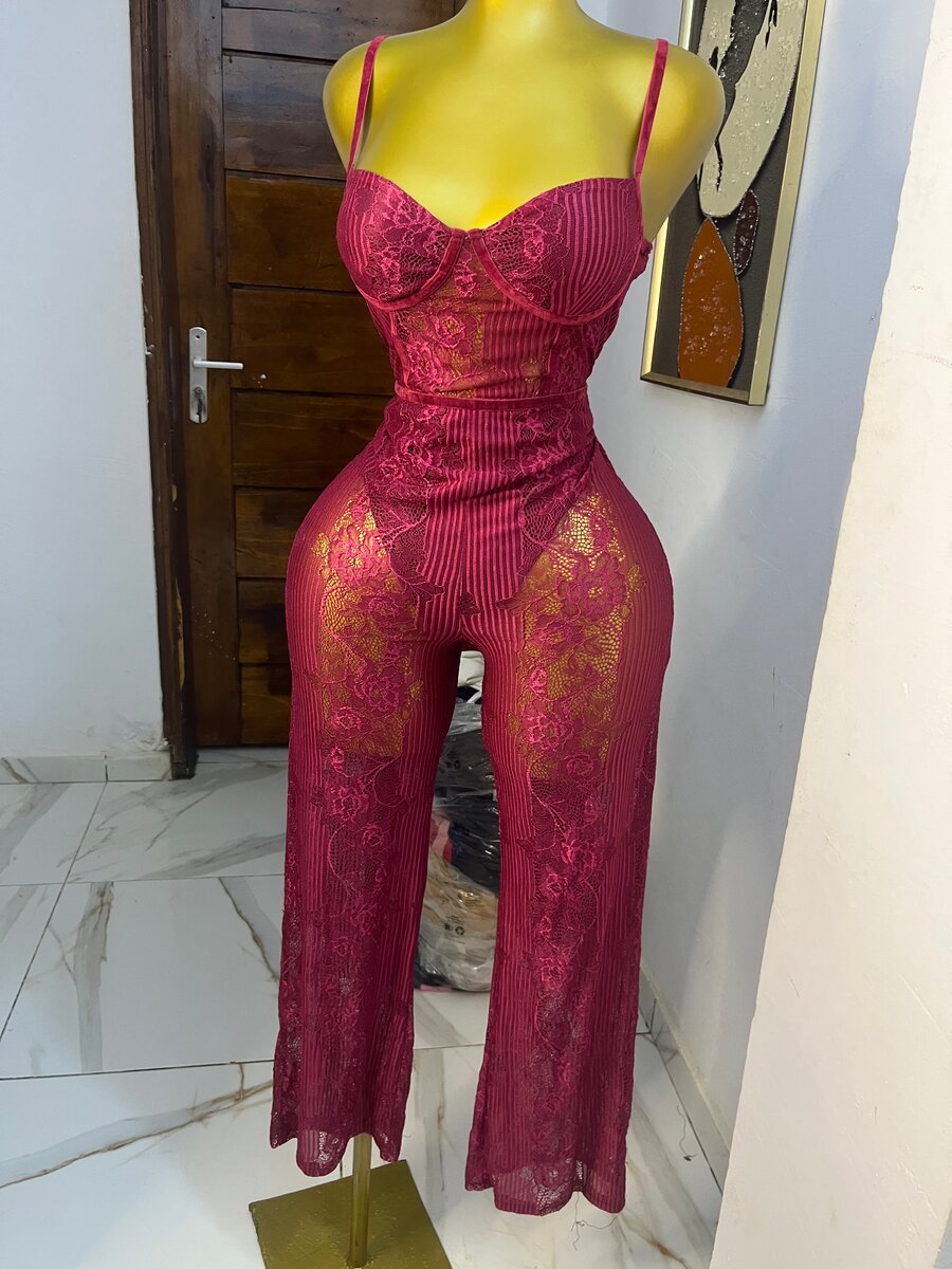 Ensemble lingerie vêtements