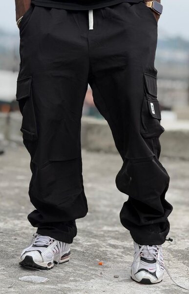 Pantalon cargo noir homme