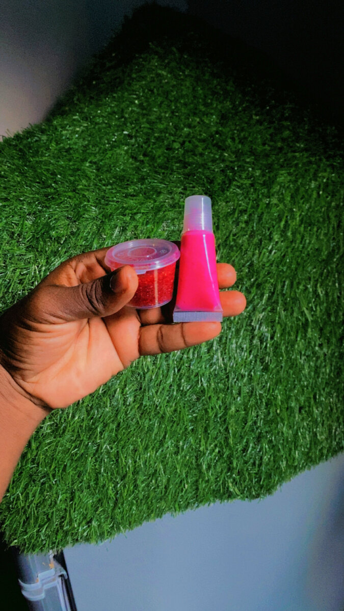 Rouge à lèvres fraise 12H+