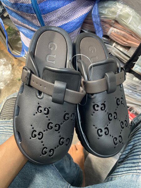 Sandales noires pour homme