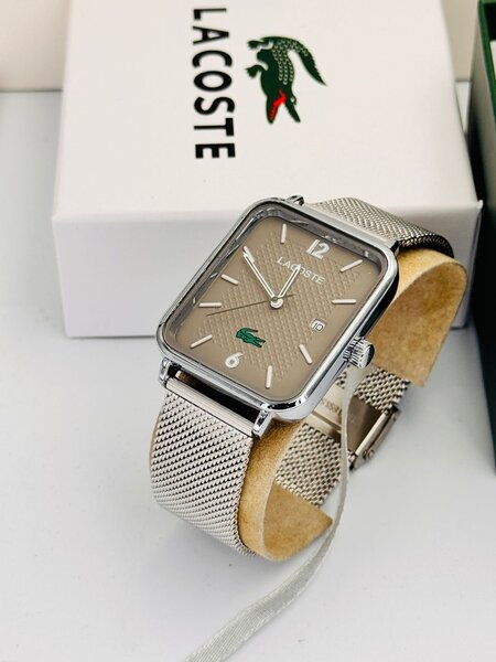 Montre Lacoste élégante