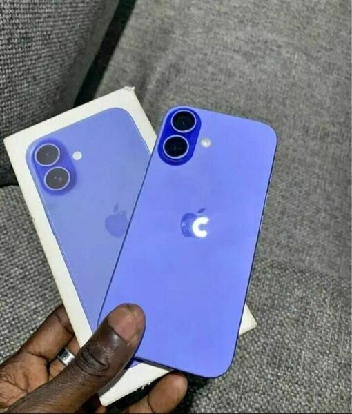 Smartphone moderne violet