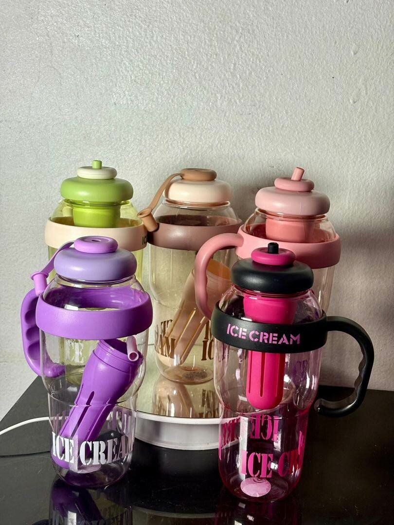 Bouteille 1300ml avec paille