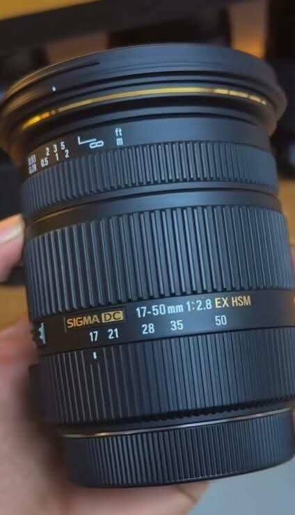 Objectif Sigma 17-50mm f/2.8