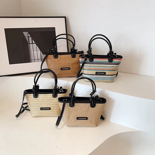 Sac en paille élégant