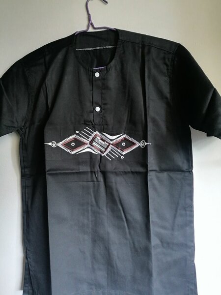 Chemise homme brodée noire