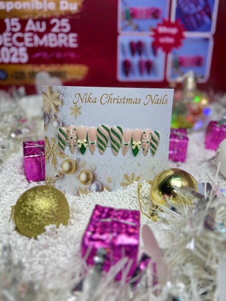 Ongles de Noël Nika