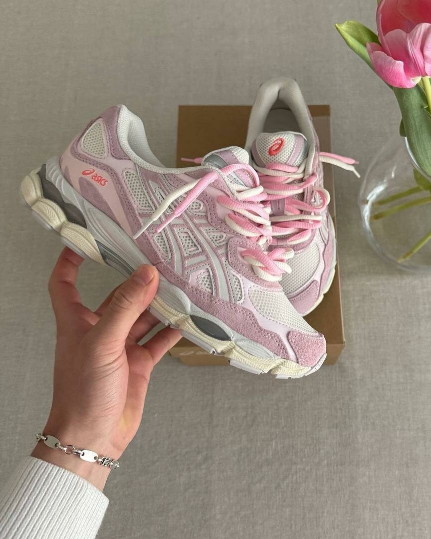 Chaussures de sport Asics élégantes