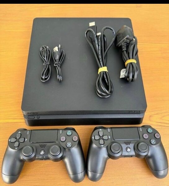 Console Sony PlayStation 4 Slim - 2 manettes