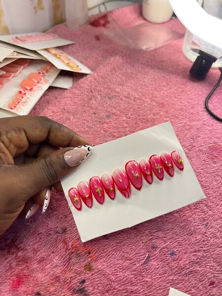 Ongles Précollés Élégants