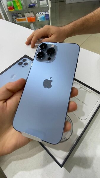 iPhone 13 Pro Max Bleu