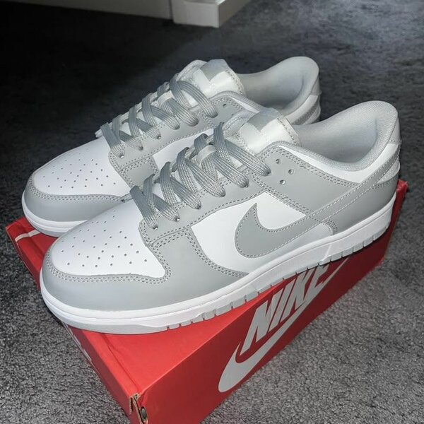 Nike SB Dunk Low blanc gris