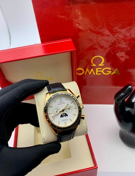 Montre Omega avec phases de lune