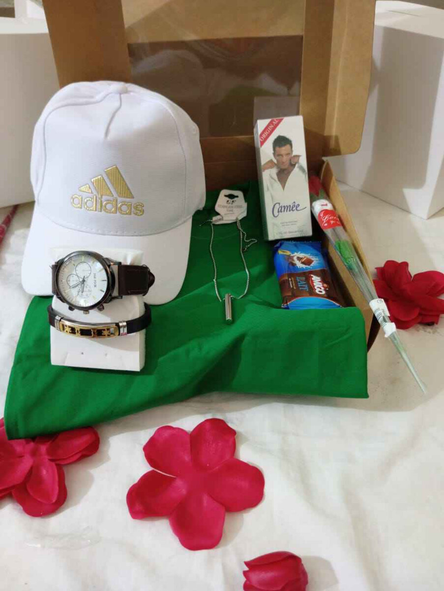 Ensemble Cadeau pour Lui - Montre, Parfum et Accessoires