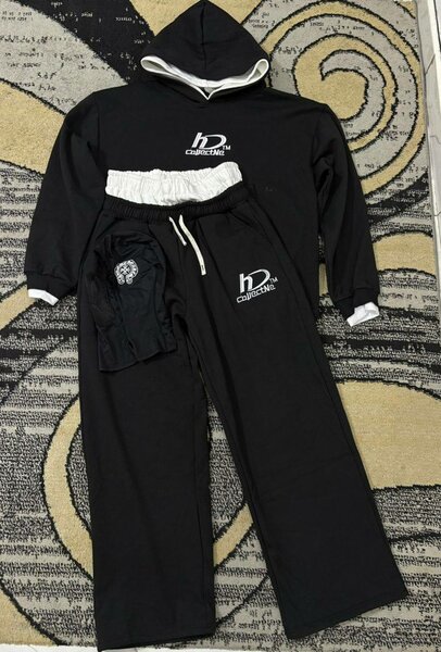 Ensemble de survêtement uni