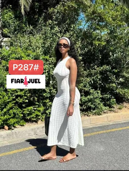 Robe longue en crochet blanc