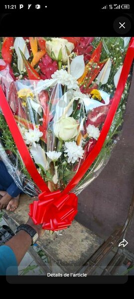 Bouquet de fleurs artificielles