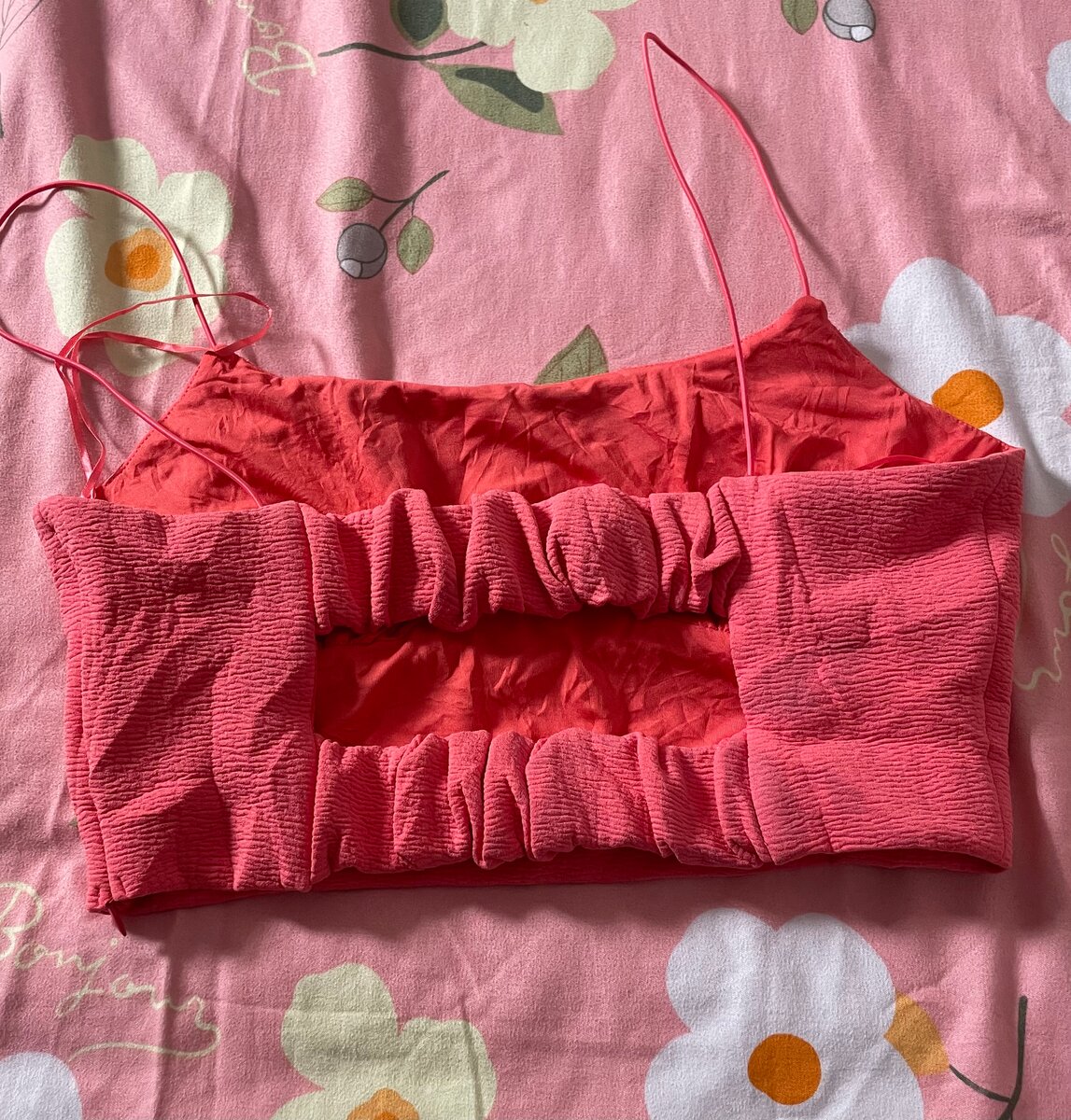 Top court dos ouvert rouge