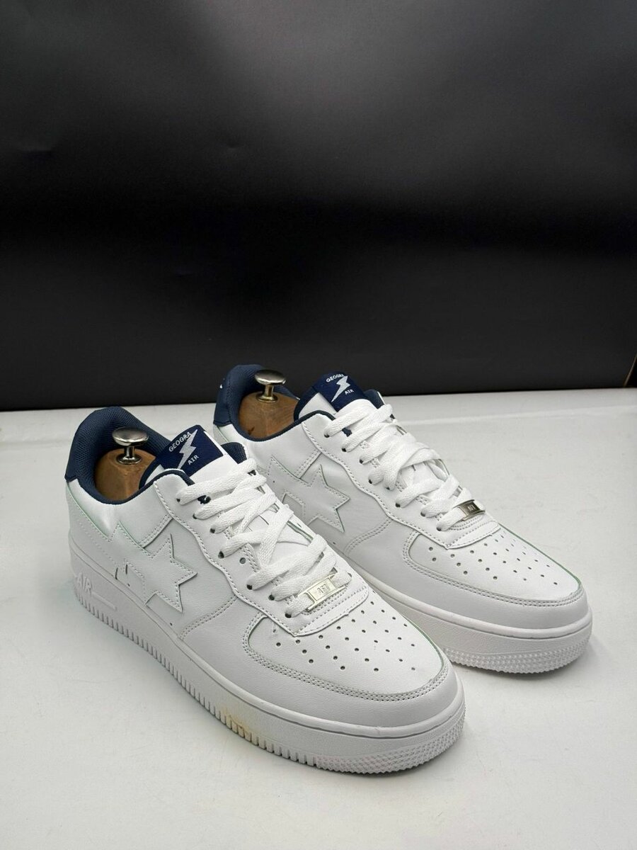 Chaussures de sport blanches élégantes