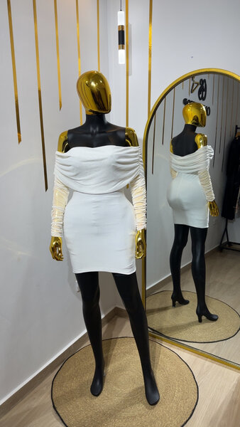 Robe Blanche Épaules Dénudées