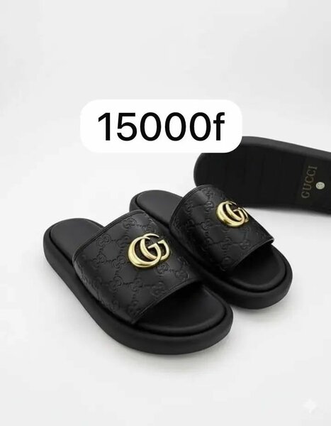 Mules Gucci noires pour femme