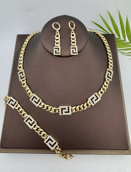 Ensemble de bijoux en or grec