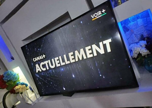 Téléviseur intelligent grand écran