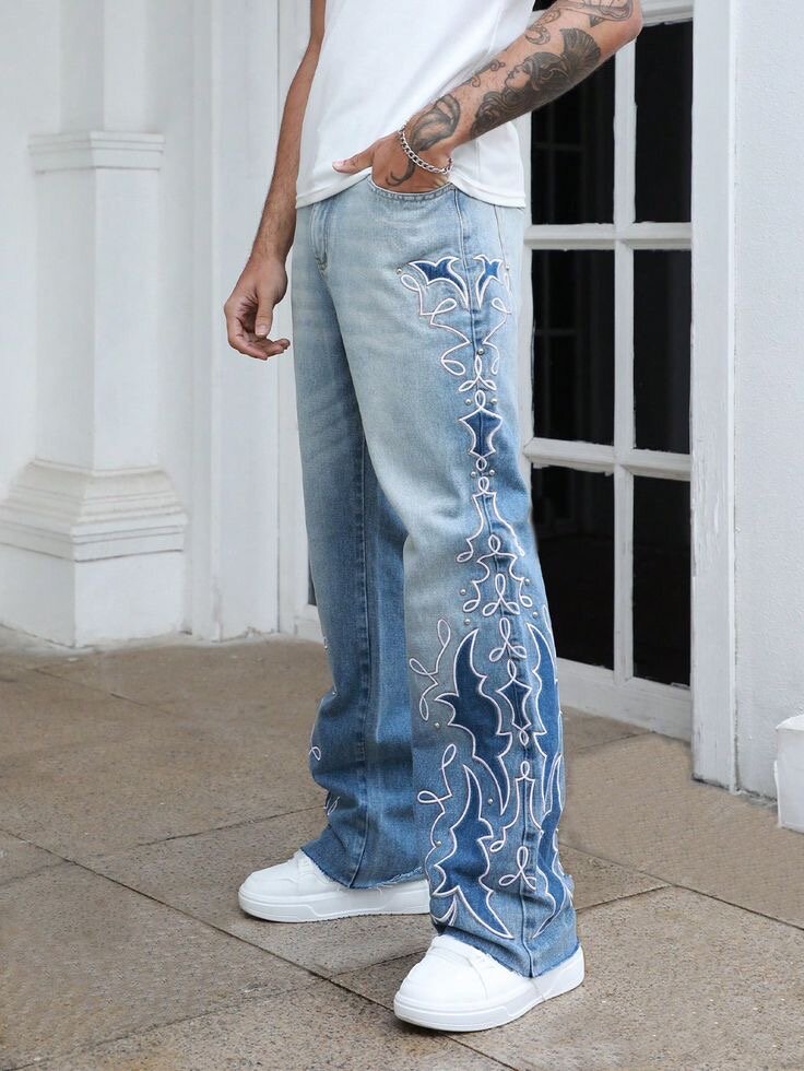 Jeans brodés modernes