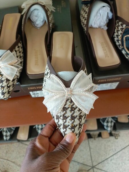 Babouche avec Nœud Décoratif