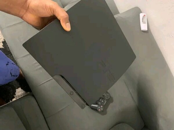 Console Sony PS3 Slim