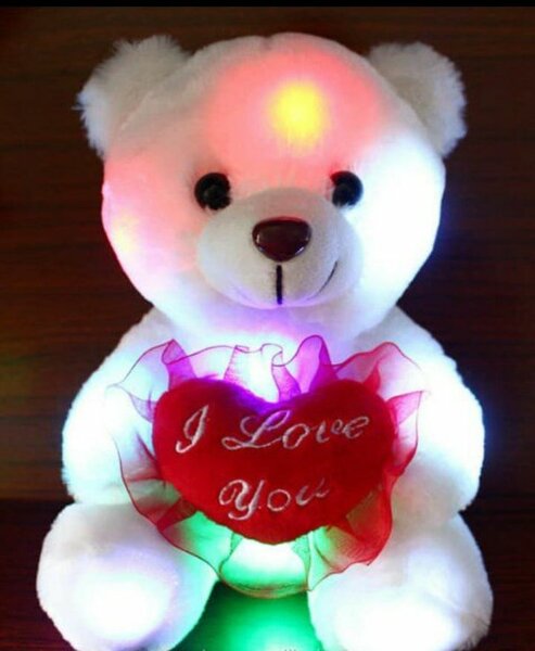 Ours en peluche lumineux avec coeur
