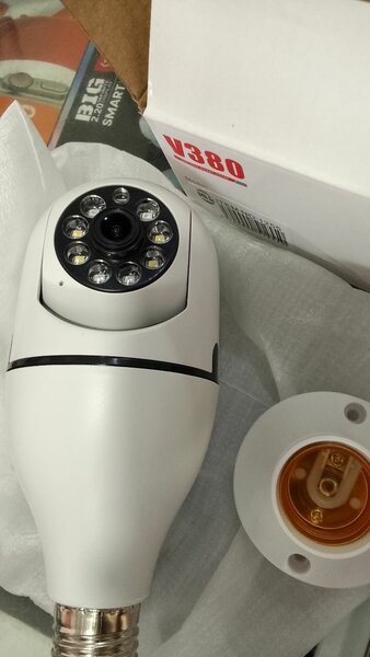 Caméra WiFi intelligente V380