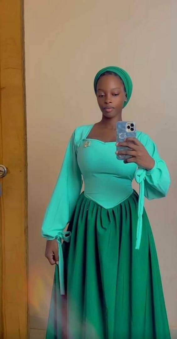 Ensemble femme élégante