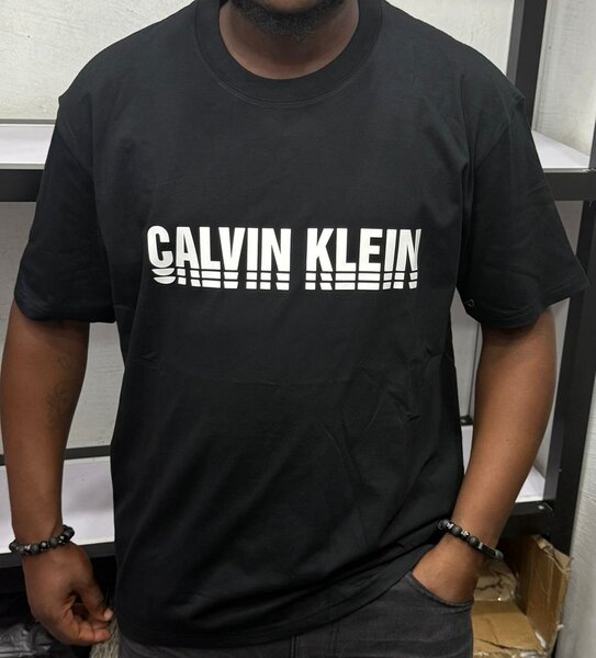 T-shirt Calvin Klein noir pour homme