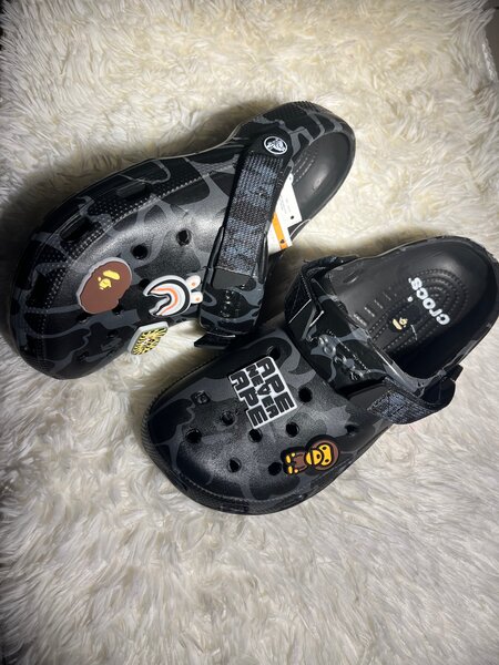 Crocs Bape noir pour homme
