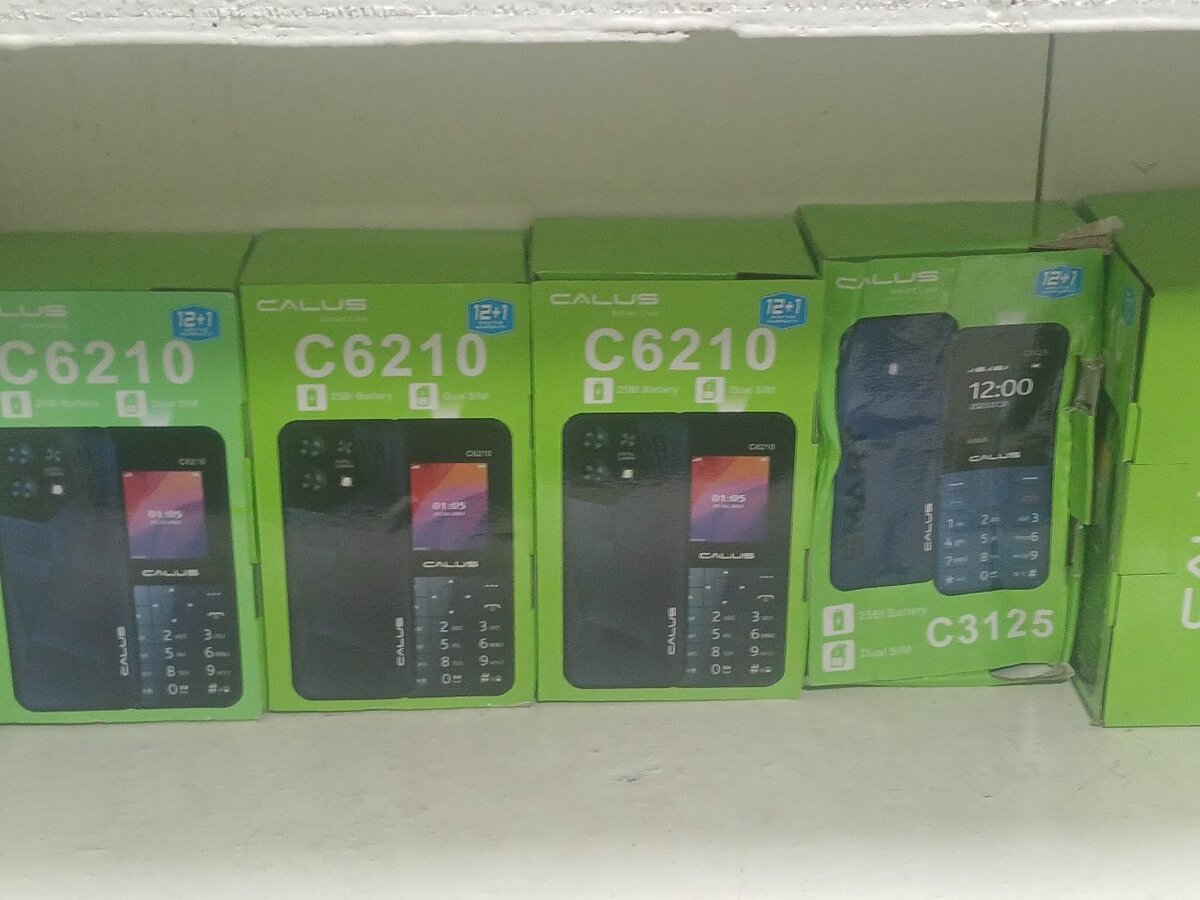 Téléphone portable basique CALUS