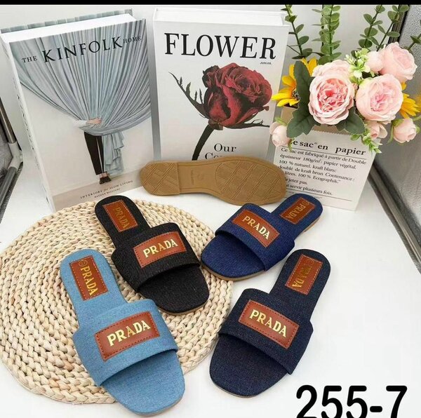 Mules Prada en toile et cuir