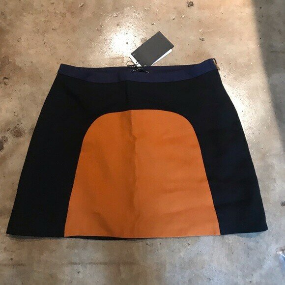 Mini-jupe bicolore élégante