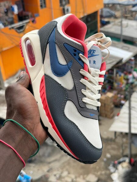 Baskets Nike Air modernes