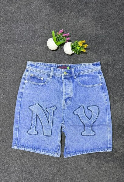 Shorts en jean imprimés modernes