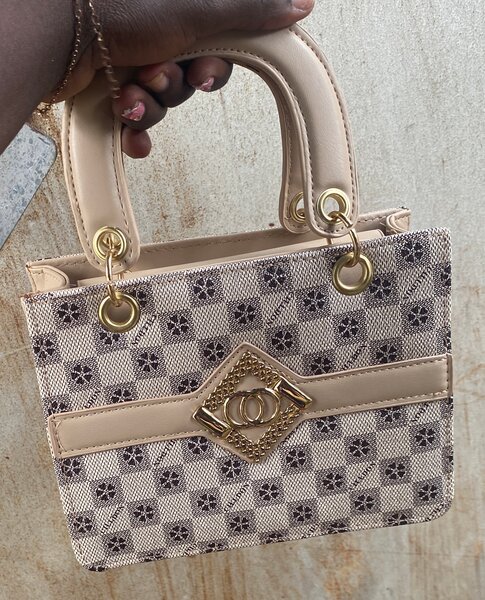 Sac à main élégant femme