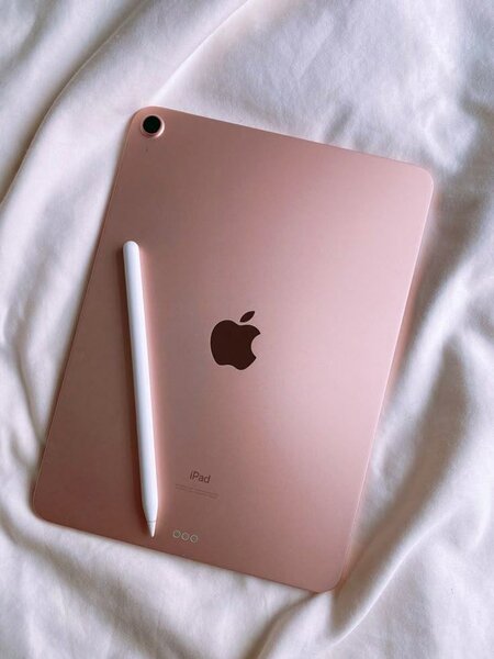 iPad Rose Gold avec Stylet