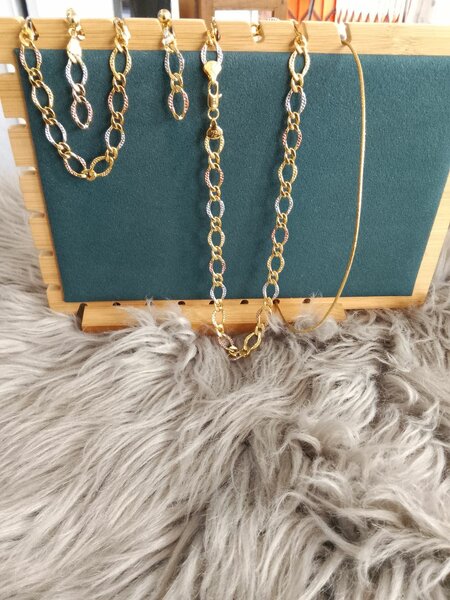 Chaînes et bracelets en or