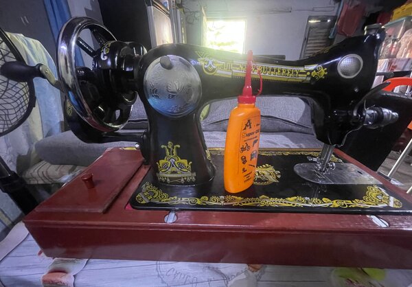 Machine à coudre rétro