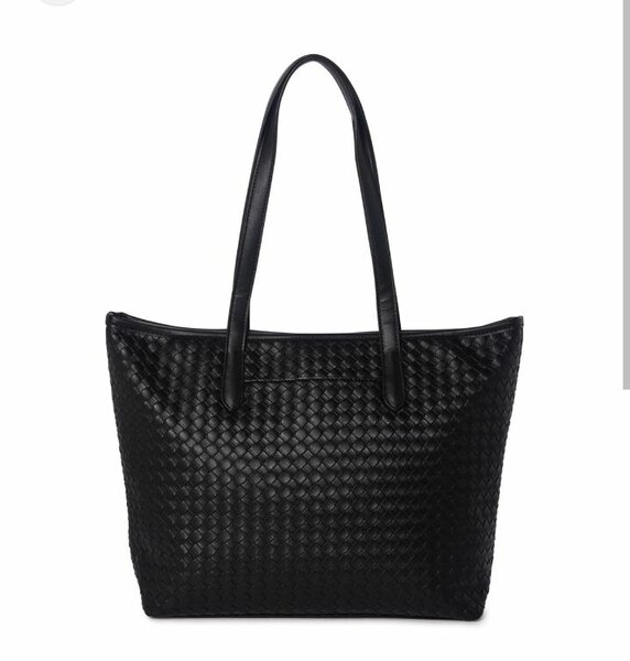 Sac cabas en cuir noir élégant