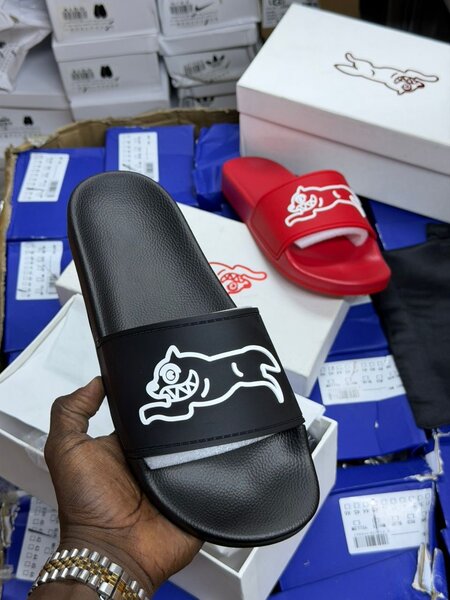 Claquettes confort homme