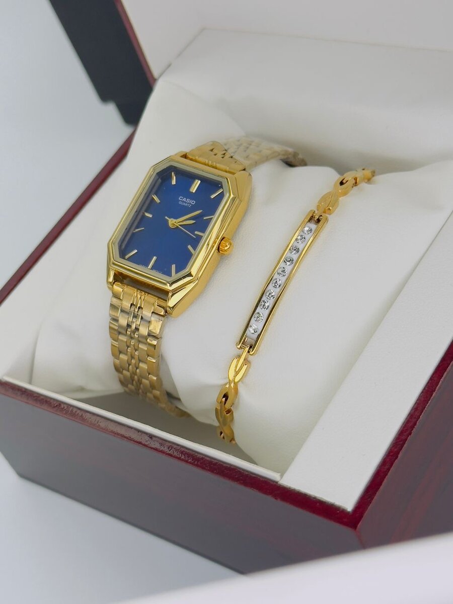 Montre en or élégante