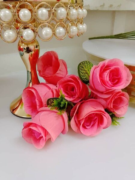 Bouquet de roses artificielles