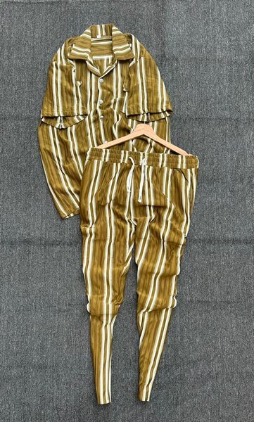 Pyjama rayé en soie d'été pour femme