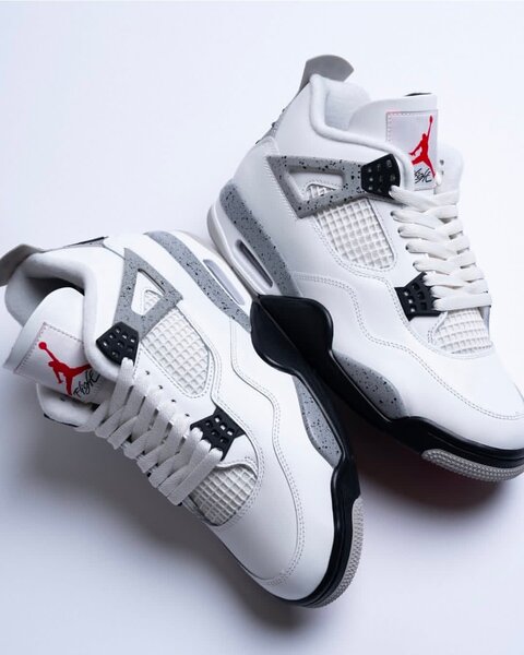 Baskets Jordan blanc et gris